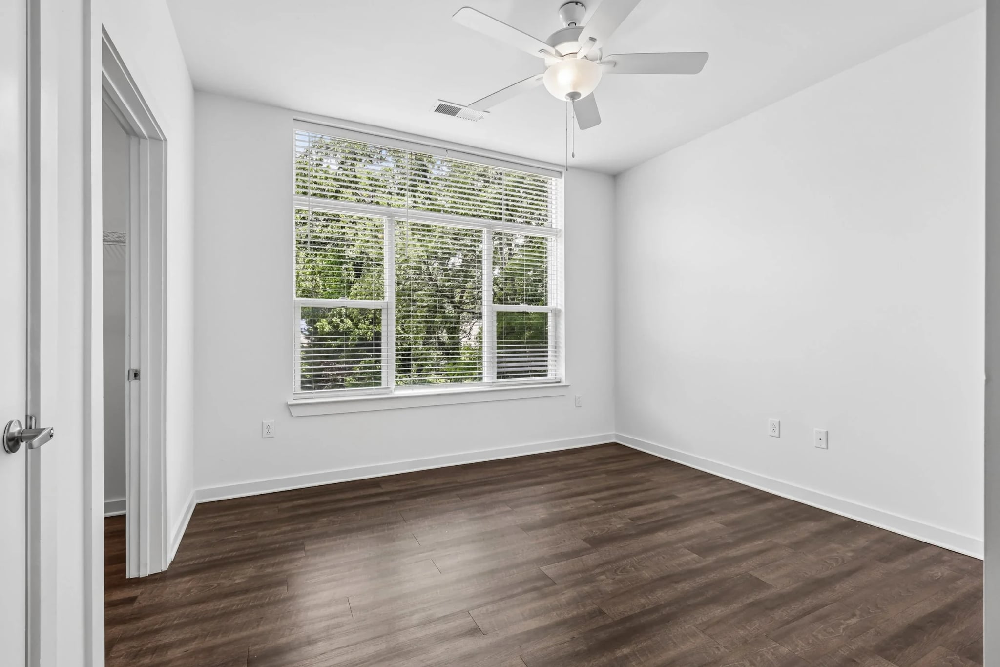 Burlington Commons living space
